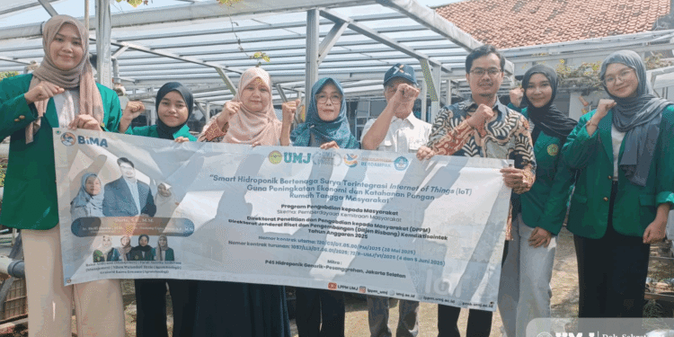 Komitmen Kampus Berdampak, Dosen UMJ Latih UMKM Gunakan SIAPIK