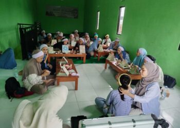 PRNA Mojokampung Bojonegoro dan KSPPS Dinar Setia Bojonegoro Gelar Beauty Class