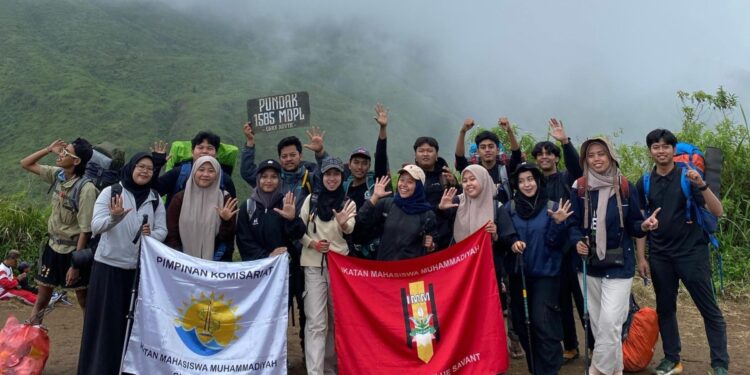 Rehabilitasi Pasca Deforestasi, IMM Blue Savant Adakan Ekspedisi Ekologis di Gunung Pundak