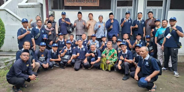 Napak Tilas Jejak Perjuangan: Kader Muhammadiyah Kota Kediri Telusuri Sejarah di Kampung Kauman