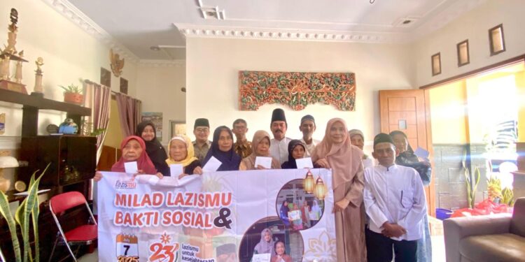 Peringatan Milad Lazismu ke-23, Lazismu Kabupaten Mojokerto Adakan Bakti Sosial