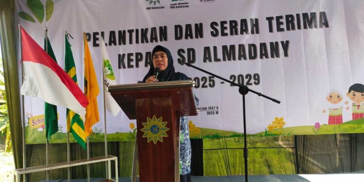 SD Almadany Resmi Melantik dan Serah Terima Kepala Sekolah Baru