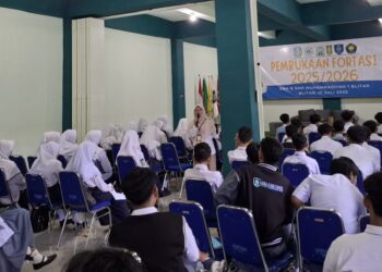 Fortasi 2025 SMK-SMA Muhammadiyah 1 Blitar: Tanamkan Jiwa Filantropi Sejak Hari Pertama Sekolah