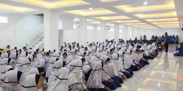 SMP Mulia Tulangan Sambut Ratusan Siswa Baru dengan MPLS Ceria dan Bermakna