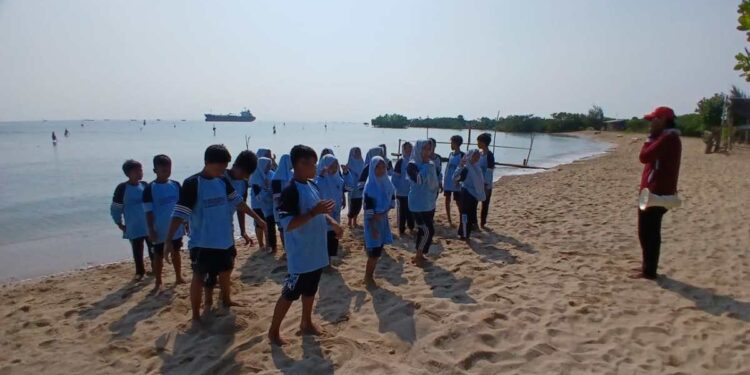 Matsama-Fortasi Ditutup dengan Outbond Edukatif di Pantai Klayar