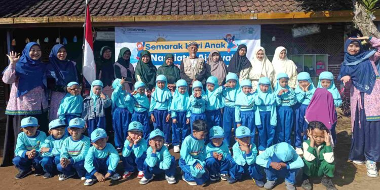 Peringati Hari Anak, PDNA Kabupaten Malang Adakan Pemeriksaan Kesehatan