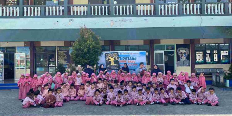 Penutupan MPLS SD Muga Pandaan: Aksi Simbolik Tanam Pohon Sejuta Harapan
