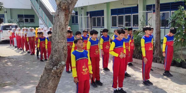 Latihan Baris, Murid SD Muhammadiyah Kota Blitar, Siap Harumkan Nama Sekolah di Ajang Se-Kota Blitar