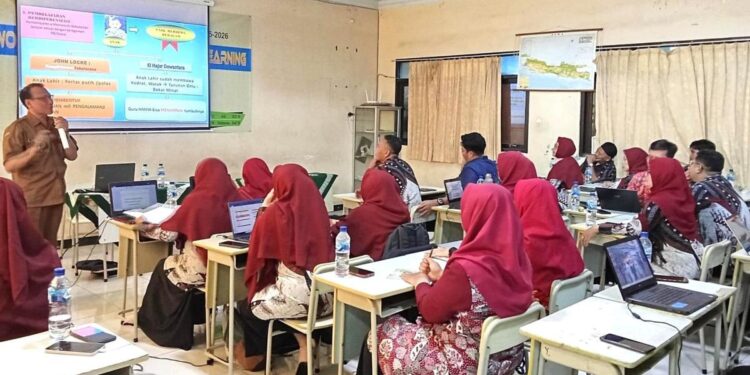 Workshop Deep Learning, Cara Smamuga Bekali Guru Hadapi Tantangan Abad 21