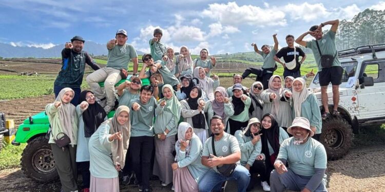 Guru dan Karyawan SMP Muhammadiyah 8 Batu Pererat Kekompakan Lewat Fun Offroad, Begini Keseruannya