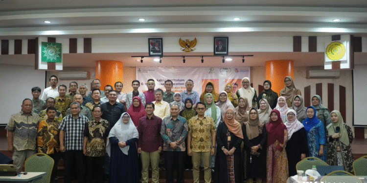 FEB UMJ Adakan Pelatihan Kurikulum OBE Untuk Dosen