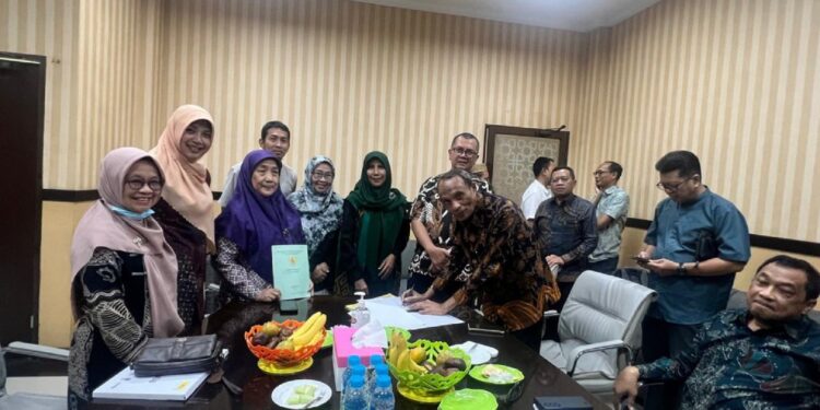 PWM Jatim Terima Hibah Tanah 4.474 Meter Persegi untuk Pengembangan Pendidikan di Kediri