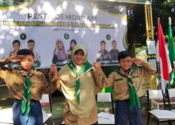 Siswa SD Almadany Belajar Berdemokrasi Lewat Pemilihan Ketua dan Wakil Ketua IPM Kids