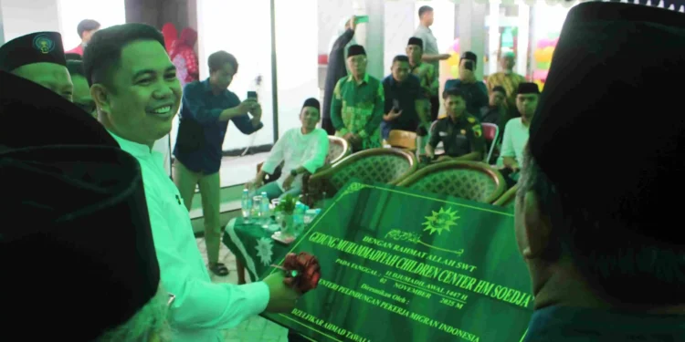 Wamen P2MI Dzulfikar Ahmad Tawalla Resmikan Gedung Muhammadiyah Children Center H.M. Soedja’ di Surabaya