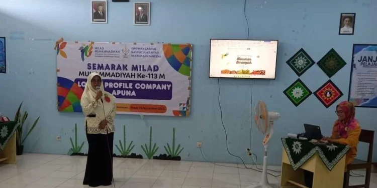 Kreativitas Kader Nasyiah Bersinar dalam Lomba Profile Company APUNA Panceng