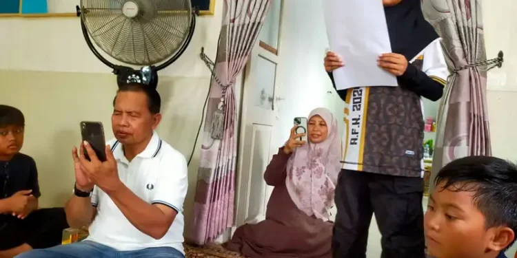 Kelas 5 SDMM Rayakan SIRAMAN dengan Nuansa Pedesaan
