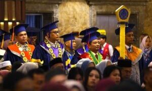 UMSU Wisuda 2.440 Doktor, Magister, Sarjana dan Ahli Madia